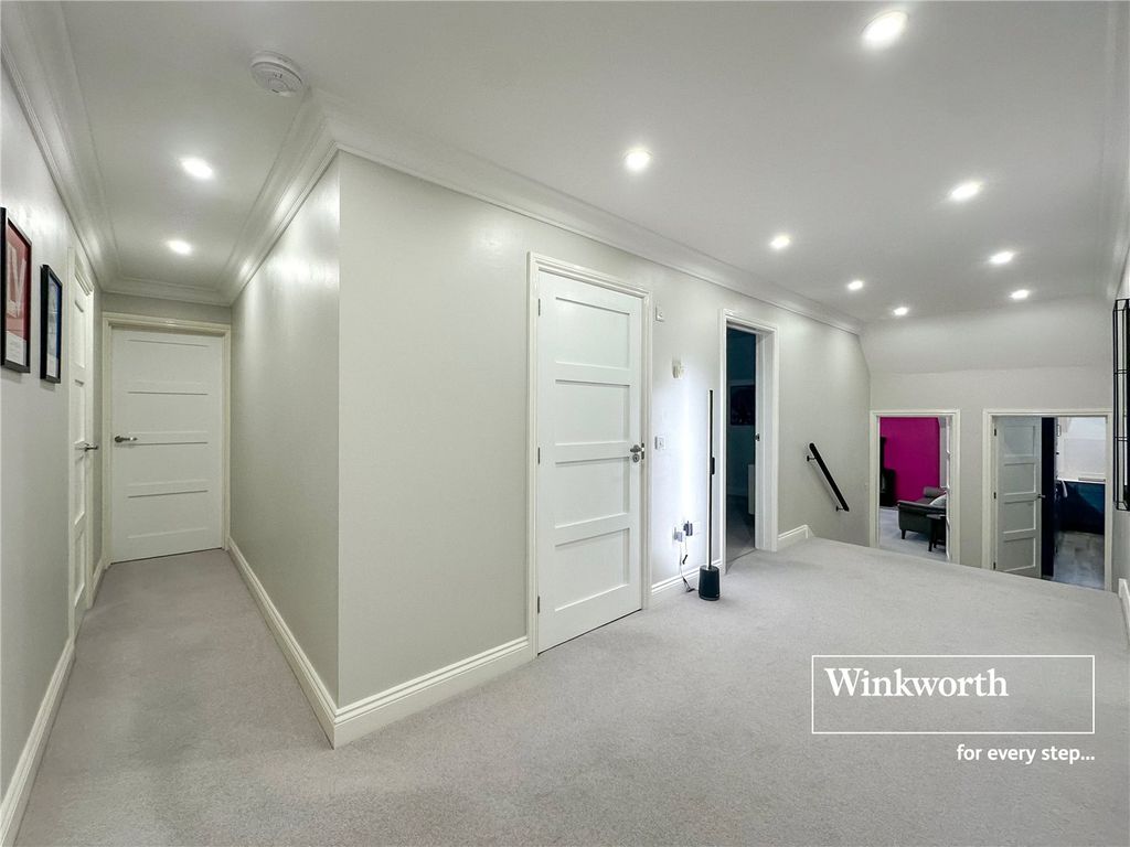 Additional image 9 of 3 bed flat for saleGolf Links Road, Ferndown, Dorset BH22