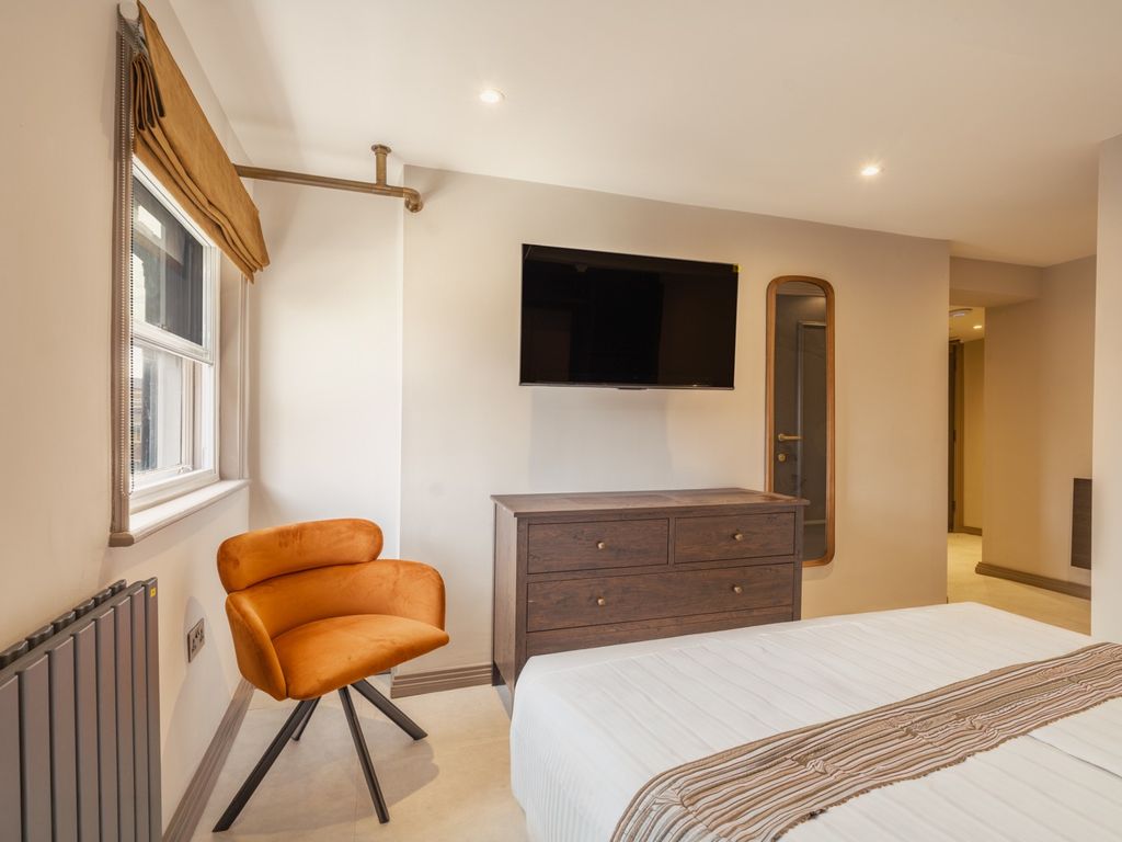 Property photo 2 of 7 5700631