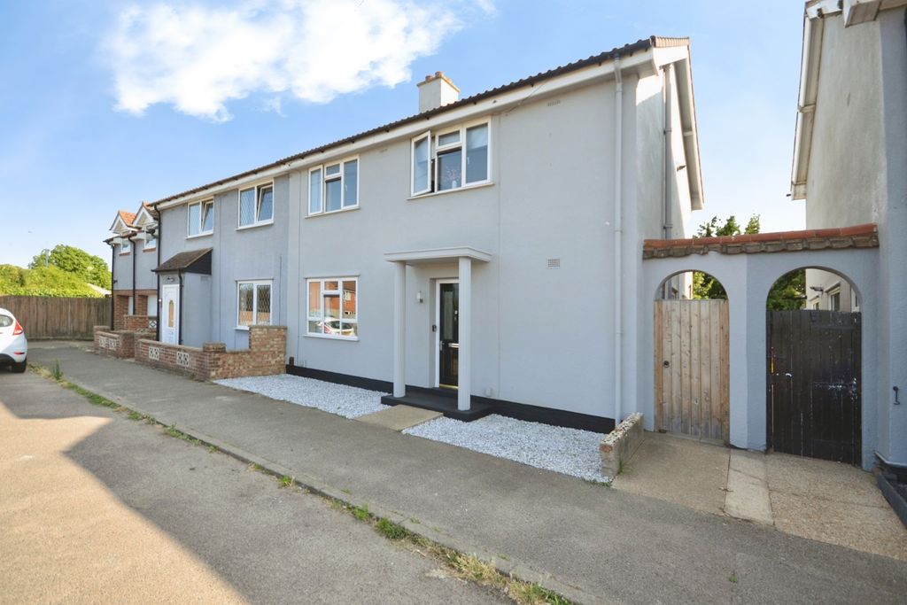 Property photo 1 of 18 Pbox-Img.Jpg
