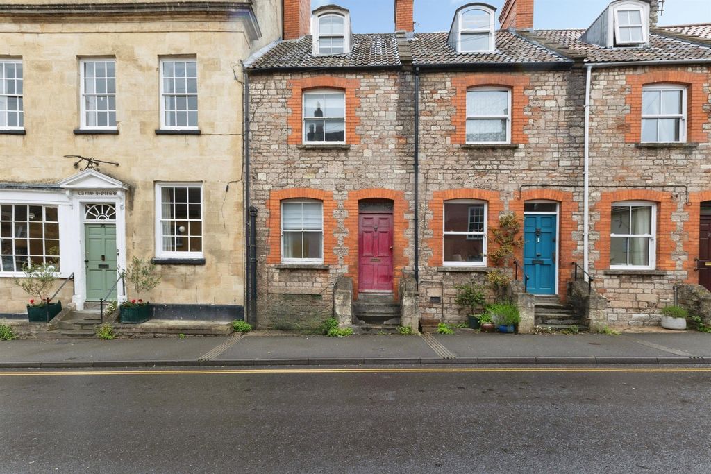 Property photo 1 of 16