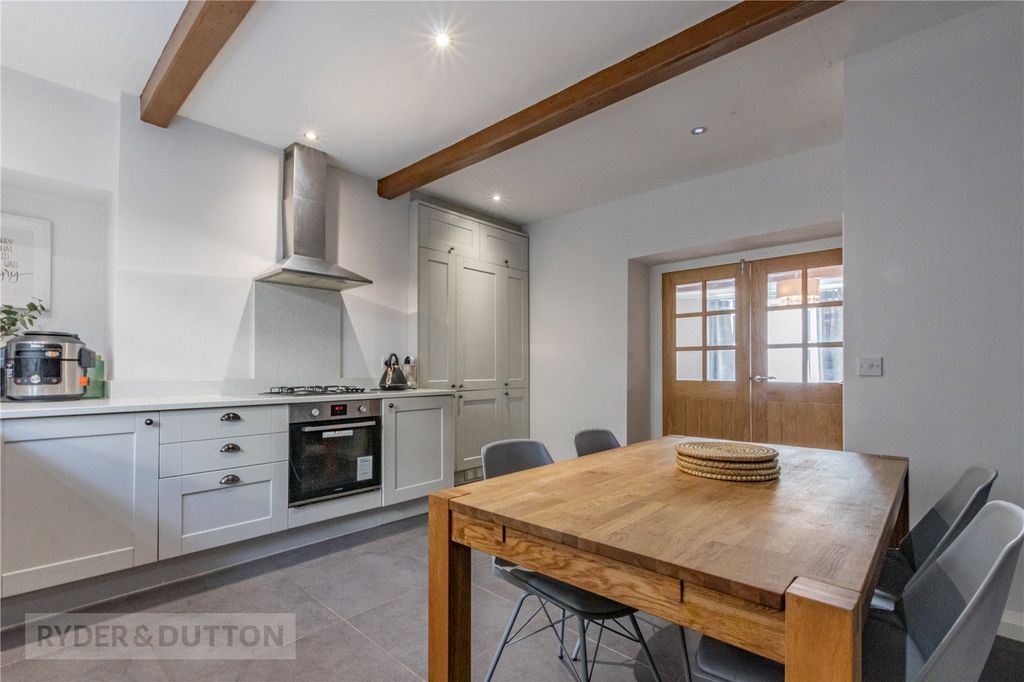 Property photo 3 of 21 Kitchen Diner