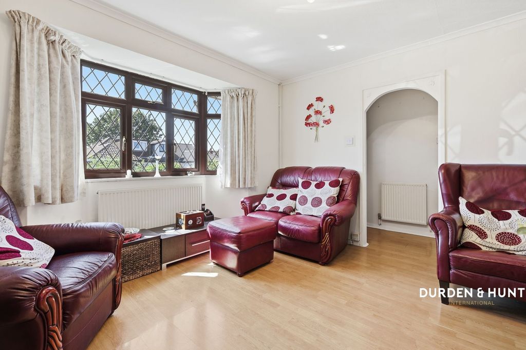 Property photo 3 of 22