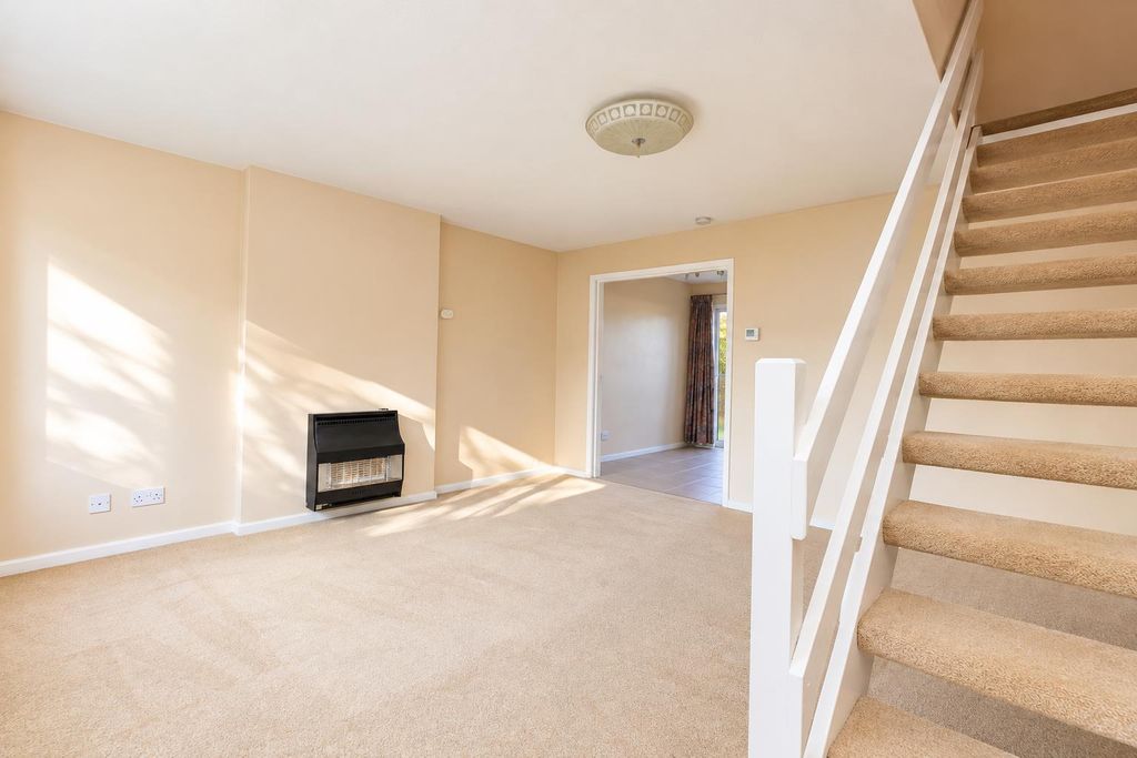 Property photo 3 of 10 2d47Bad5-Ccec-4489-9F9c-15F65B182d40.Png