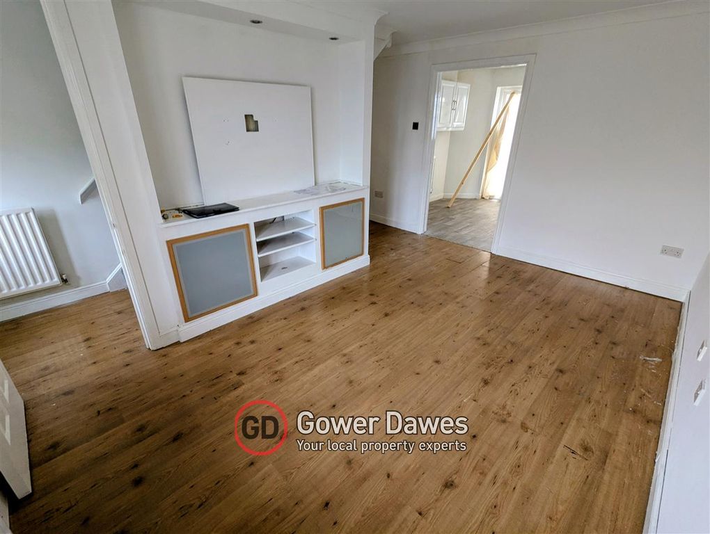 Property photo 2 of 13 Lounge