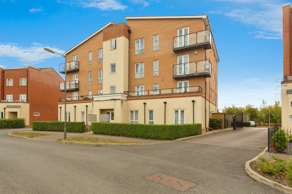 Property photo 1 of 17
