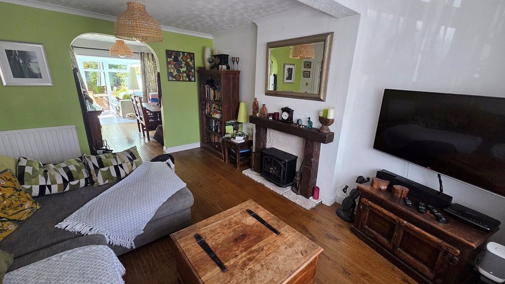 Property photo 3 of 13