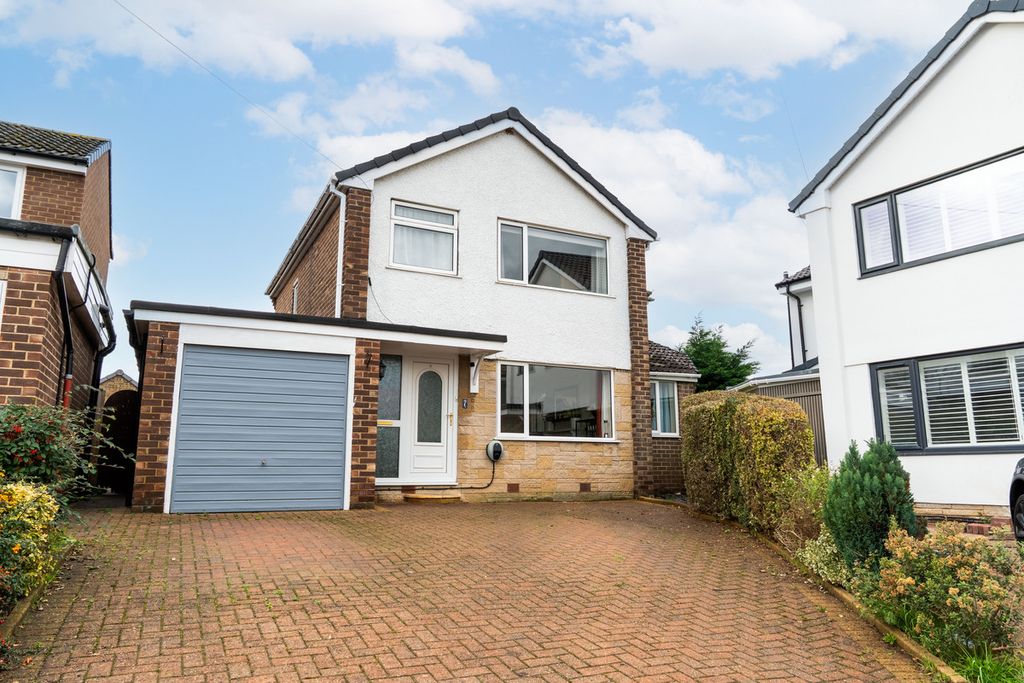 Property photo 1 of 18