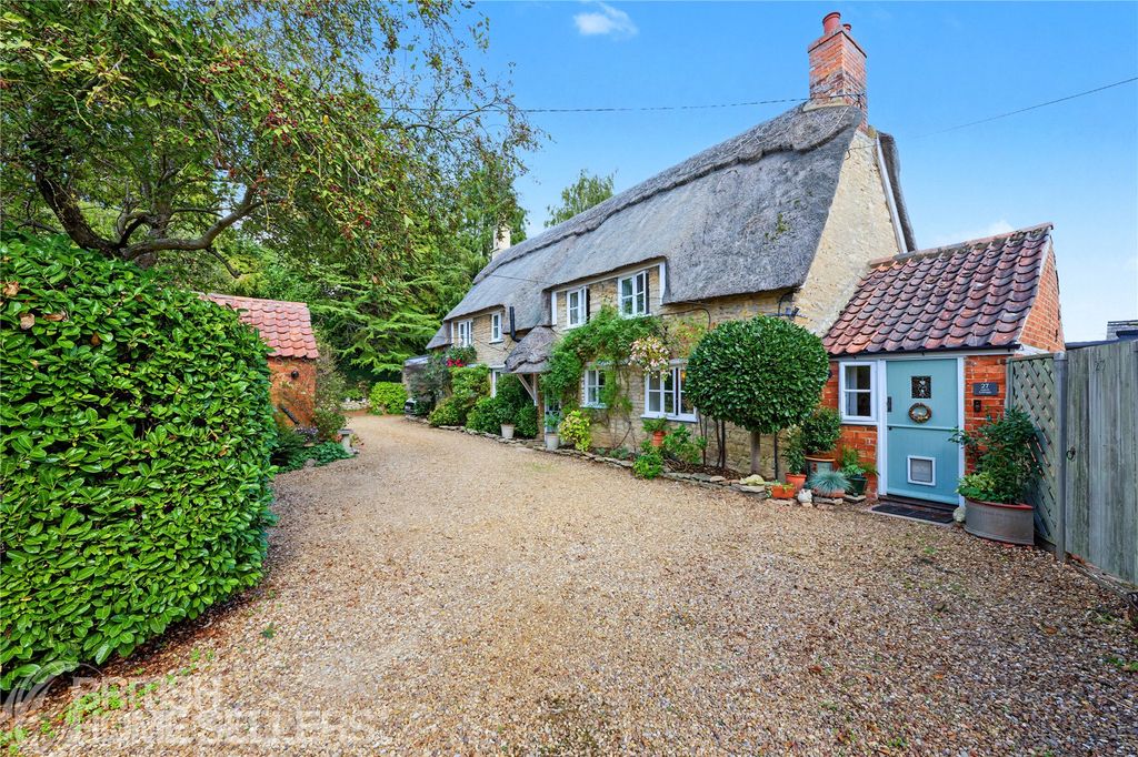 Property photo 1 of 23 Picture No. 02