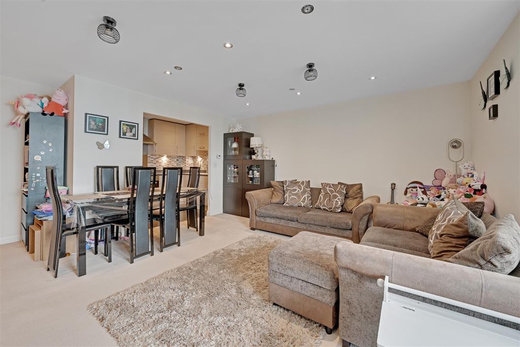 Property photo 1 of 15 15