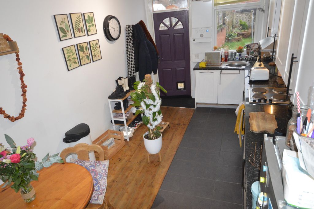 Property photo 3 of 10 0 General