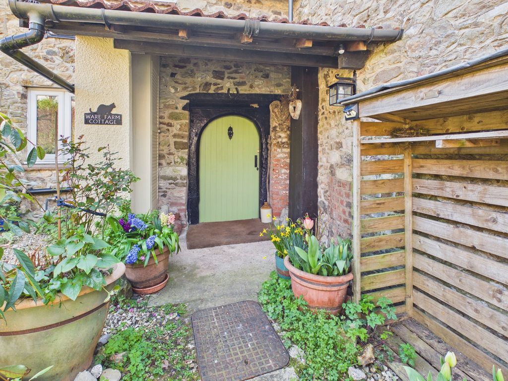Property photo 2 of 28