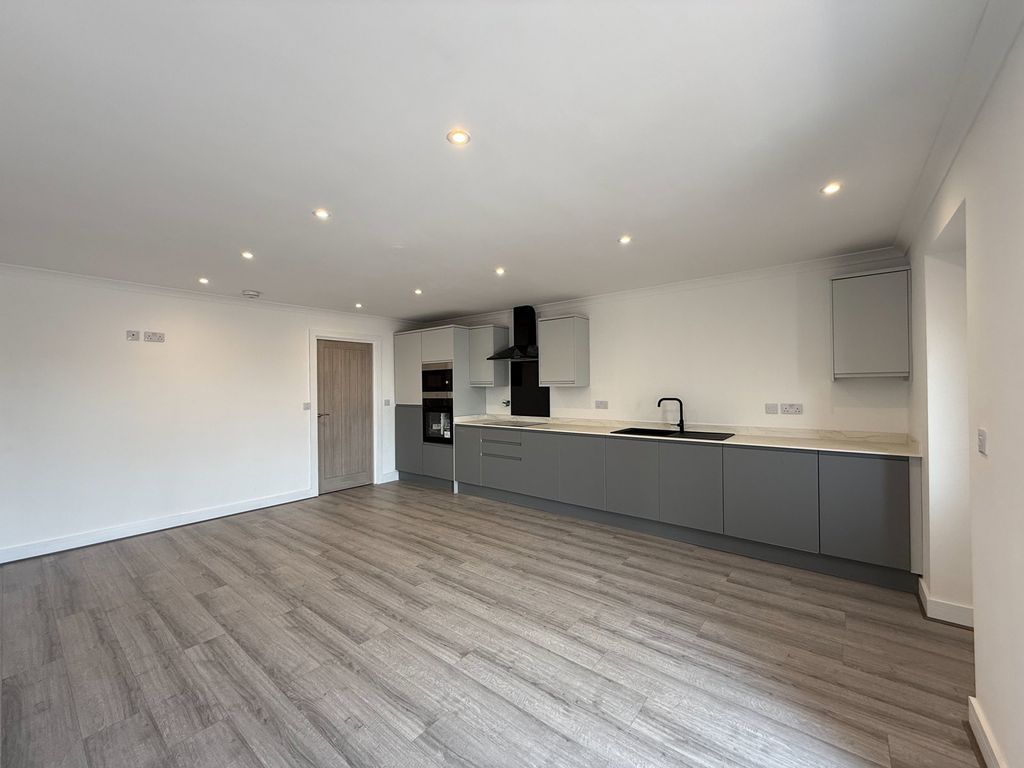 Additional image 4 of 1 bed flat for saleEdith Walk, Great Malvern, Worcestershire WR14