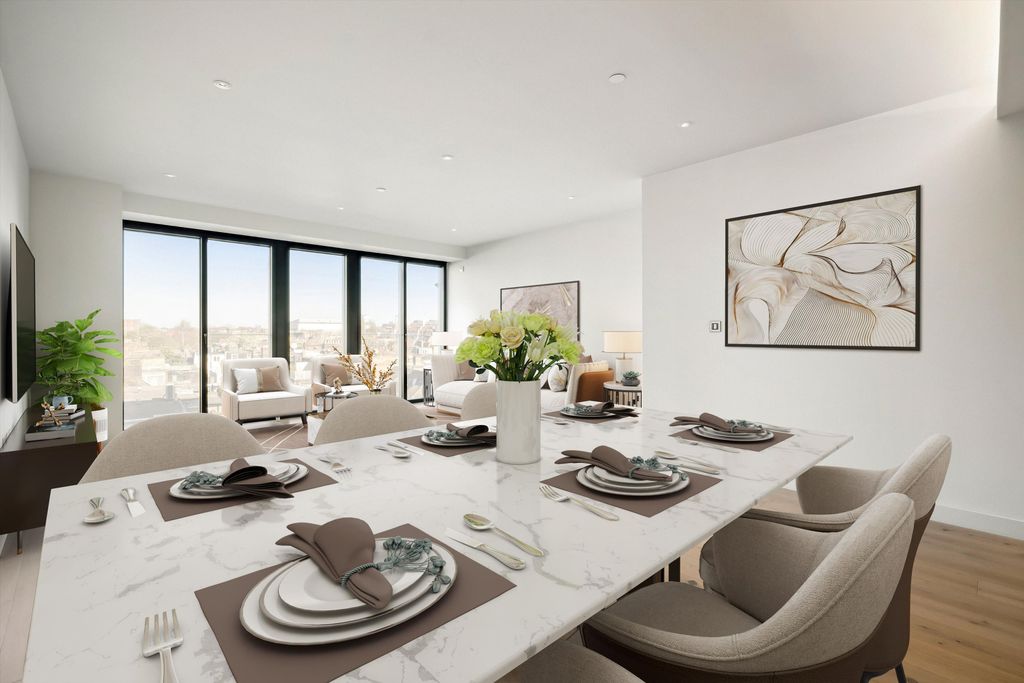 Property photo 3 of 13 Image