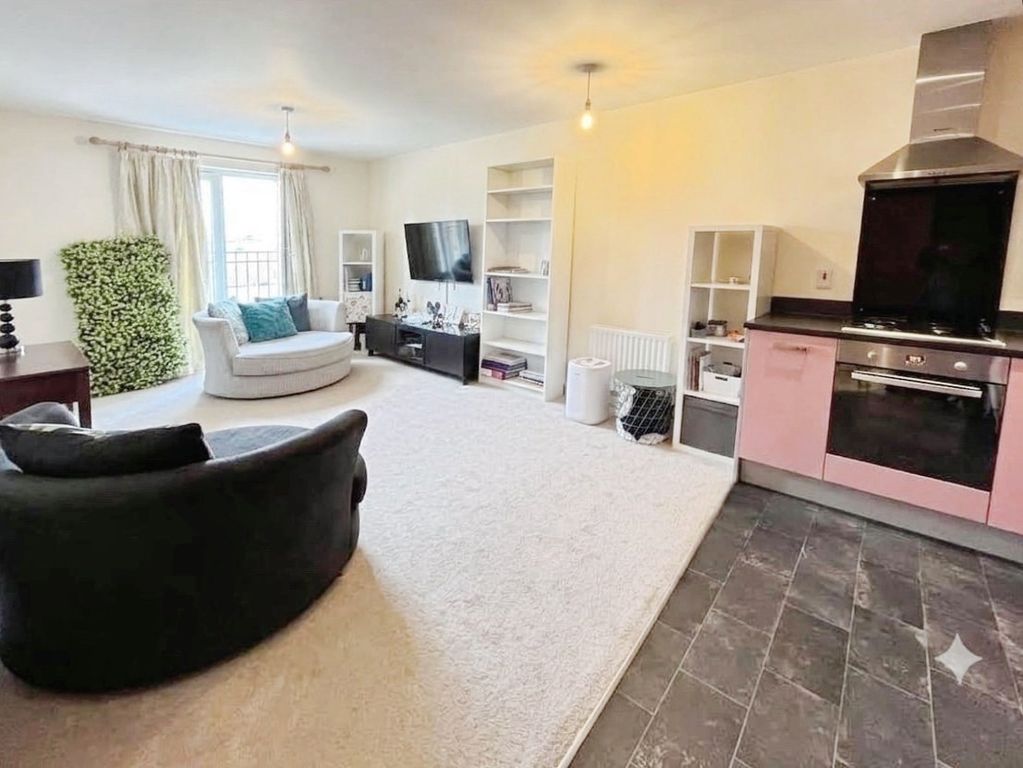 Property photo 2 of 10 Pbox-Img.Jpg