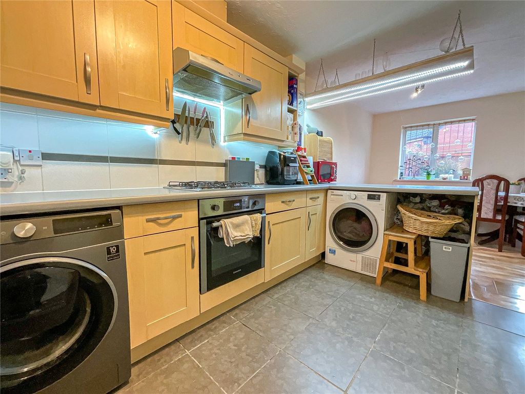 Property photo 3 of 16 Picture No. 10