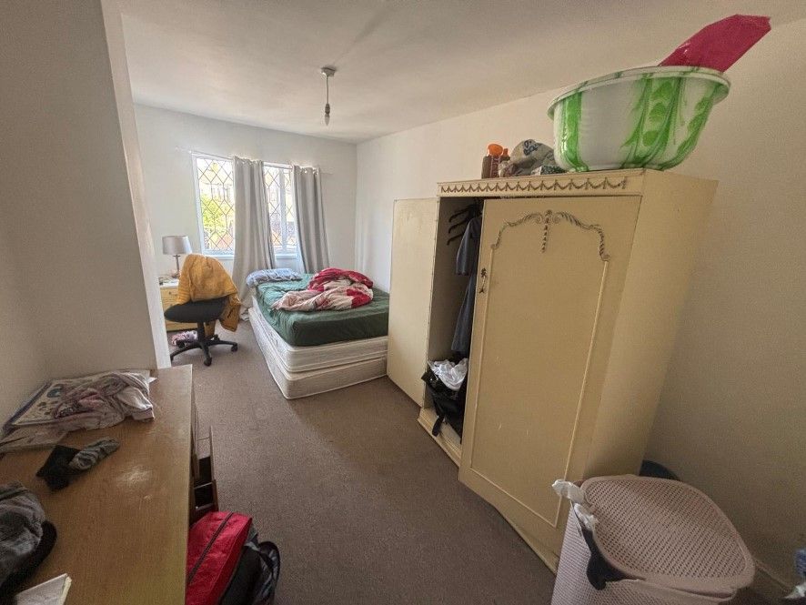 Property photo 3 of 5