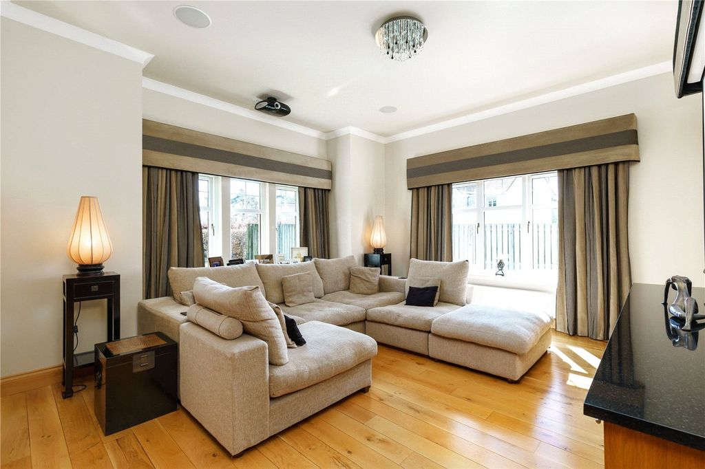 Additional image 6 of 4 bed detached house for saleOakwood, 4 The Avenue, West Glen Road, Kilmacolm PA13
