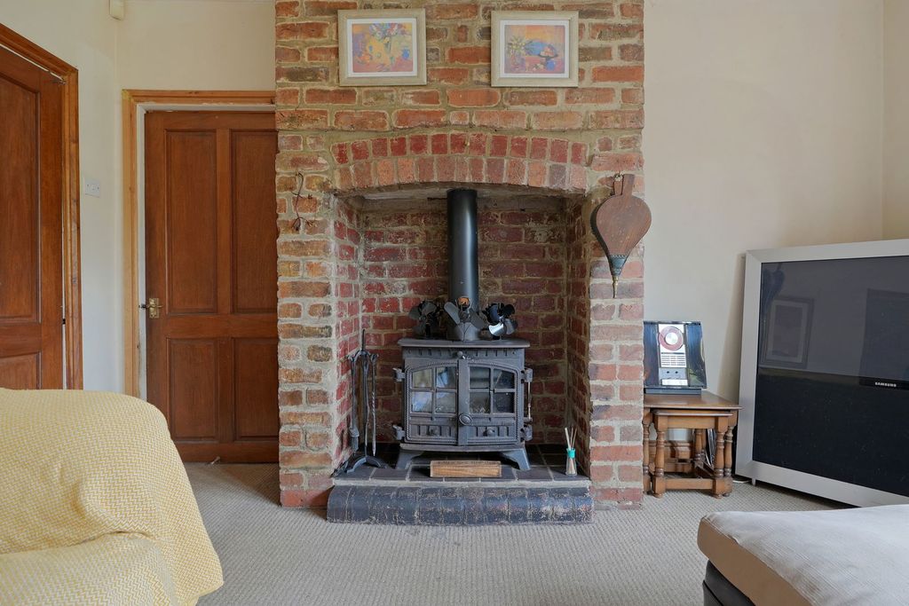 Property photo 3 of 24