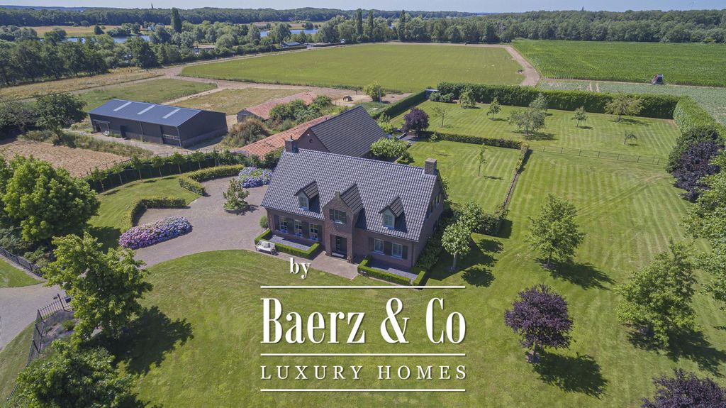 Property photo 1 of 58