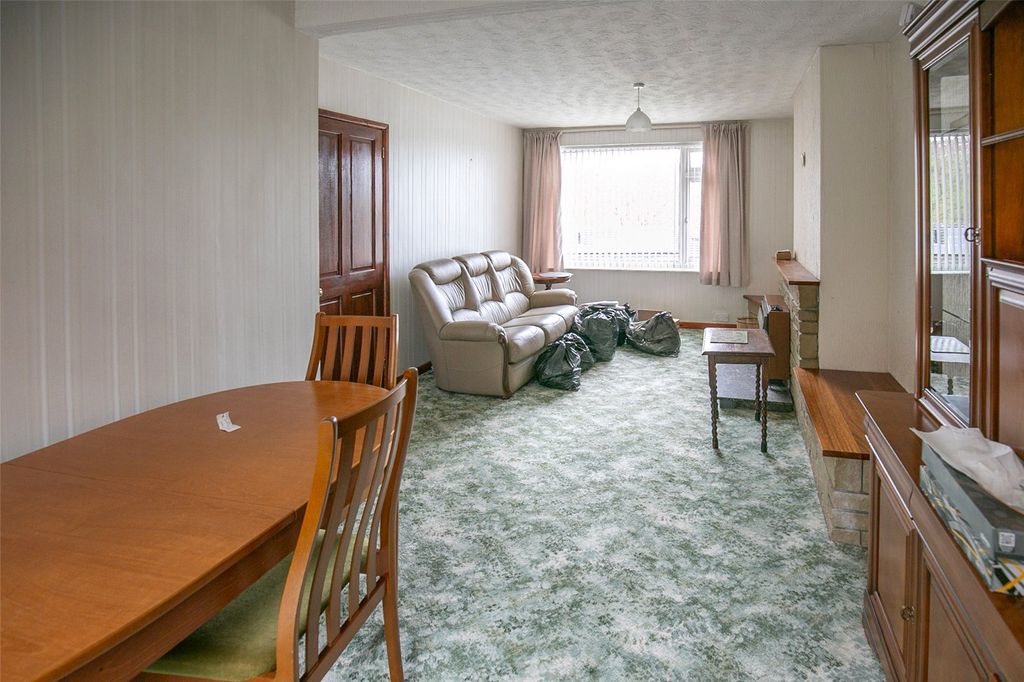 Property photo 2 of 16 Picture No. 05