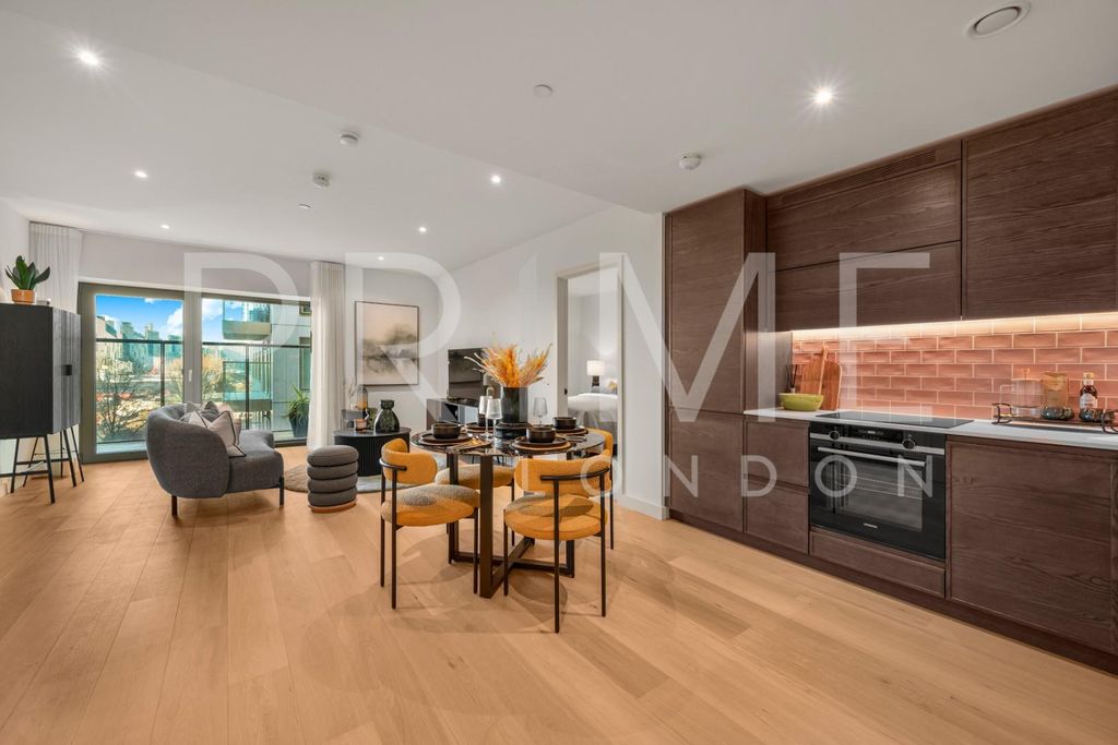 Property photo 1 of 15 Kitchen1 (12).Jpg