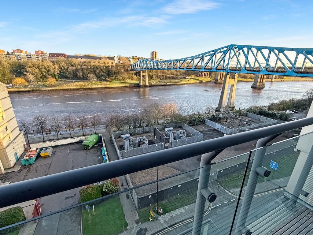 Property photo 3 of 10