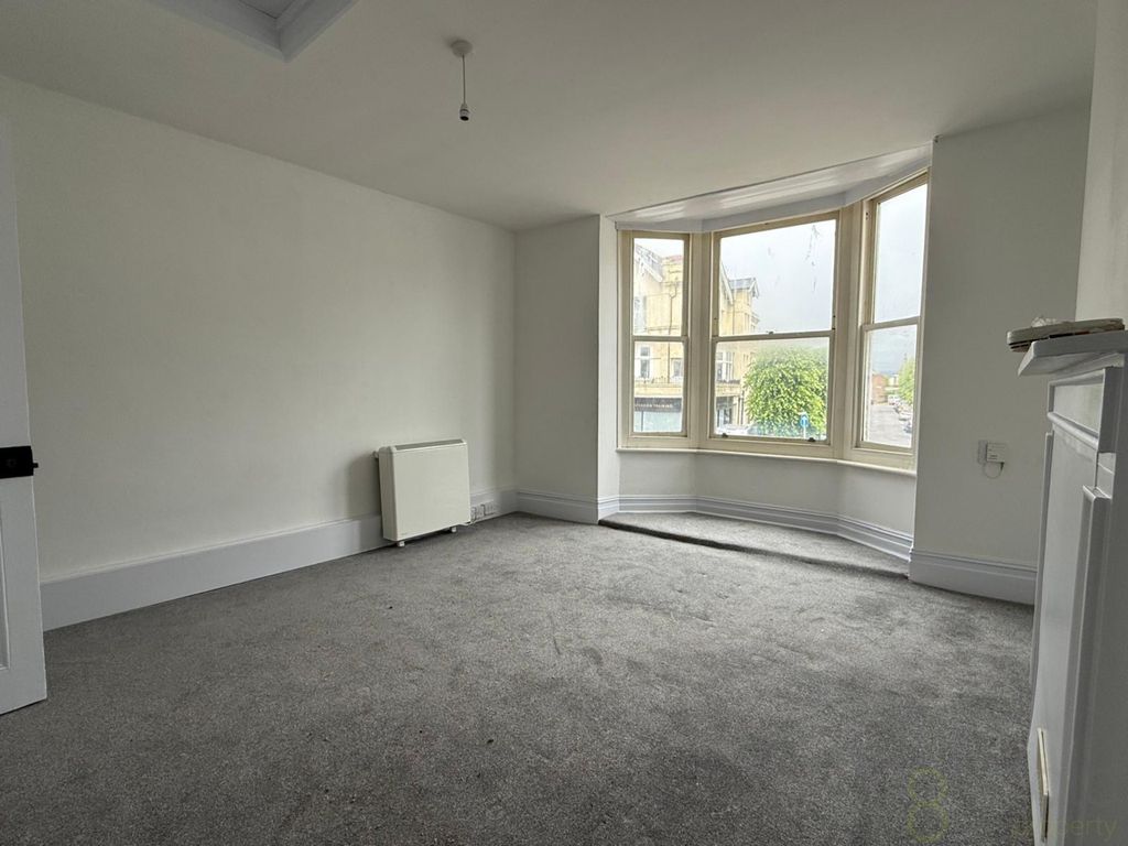 Additional image 4 of 2 bed flat to rentBrighton Road, Worthing BN11