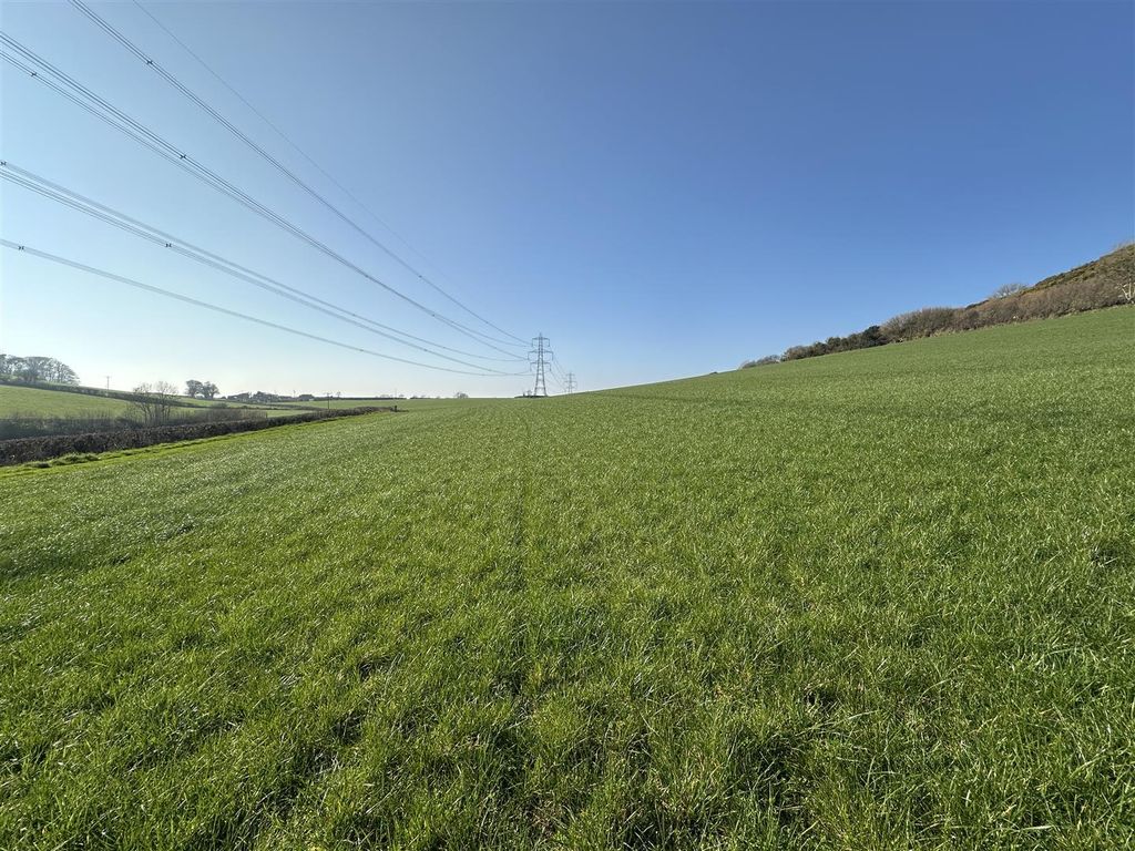 Property photo 3 of 6 3.Jpg