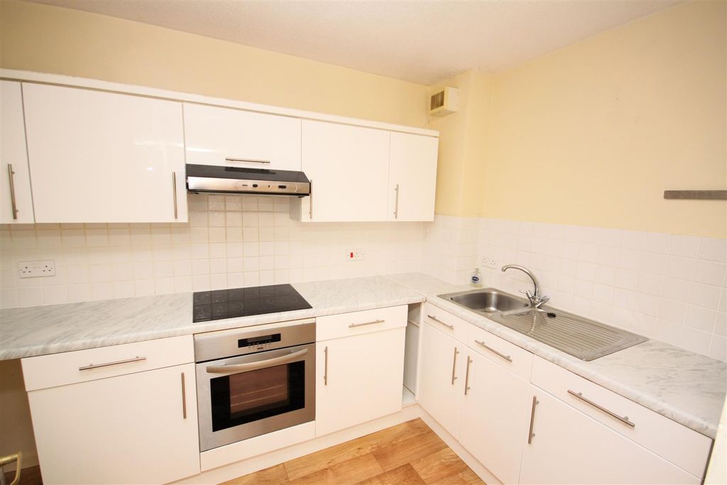Property photo 3 of 6 Img_9510.Jpg