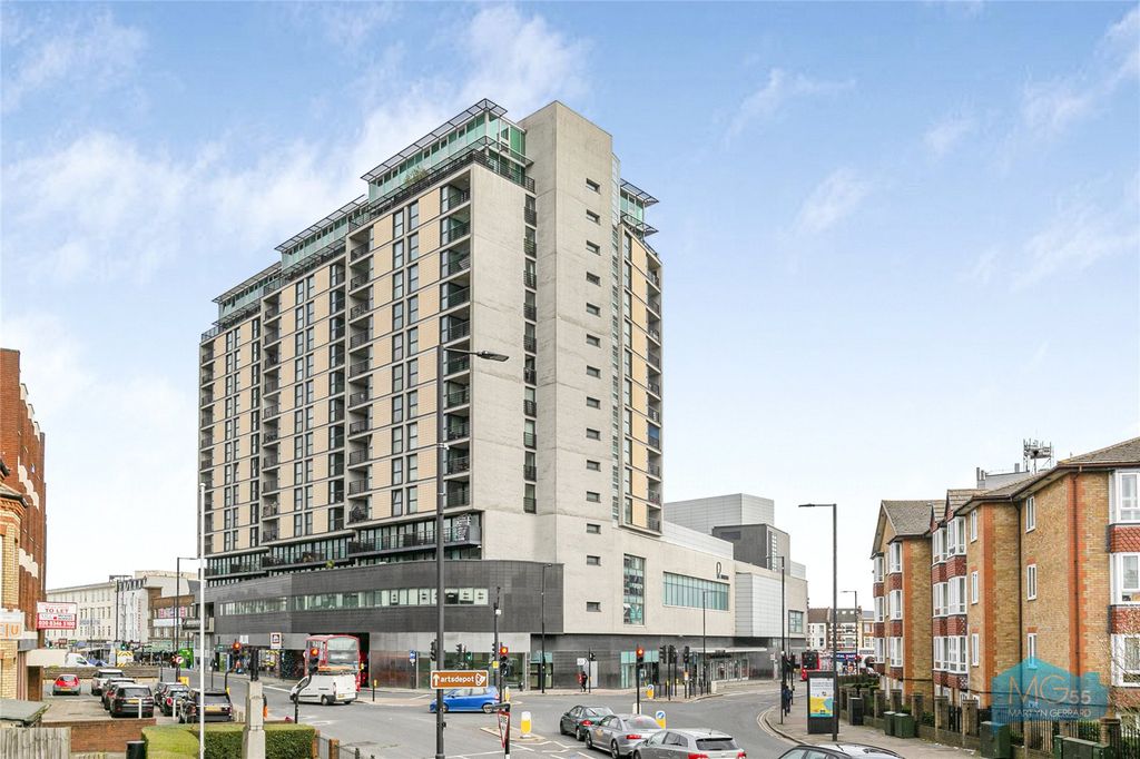 Property photo 1 of 23 Picture No. 14