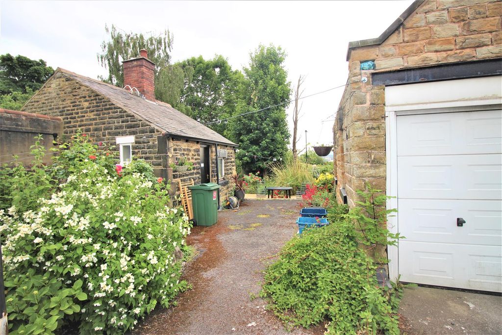 Property photo 2 of 14 2 - .Jpg