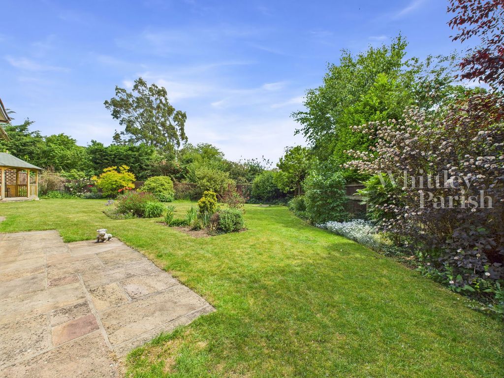 Property photo 3 of 25