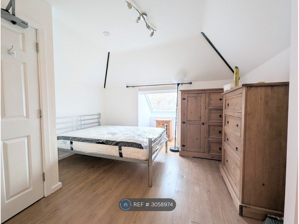 Property photo 3 of 8 View