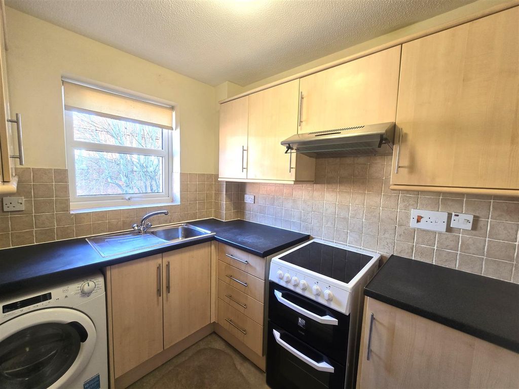 Property photo 3 of 6 1000104125.Jpg