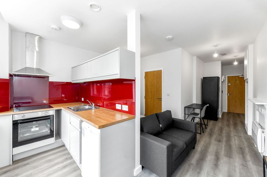 Property photo 1 of 4