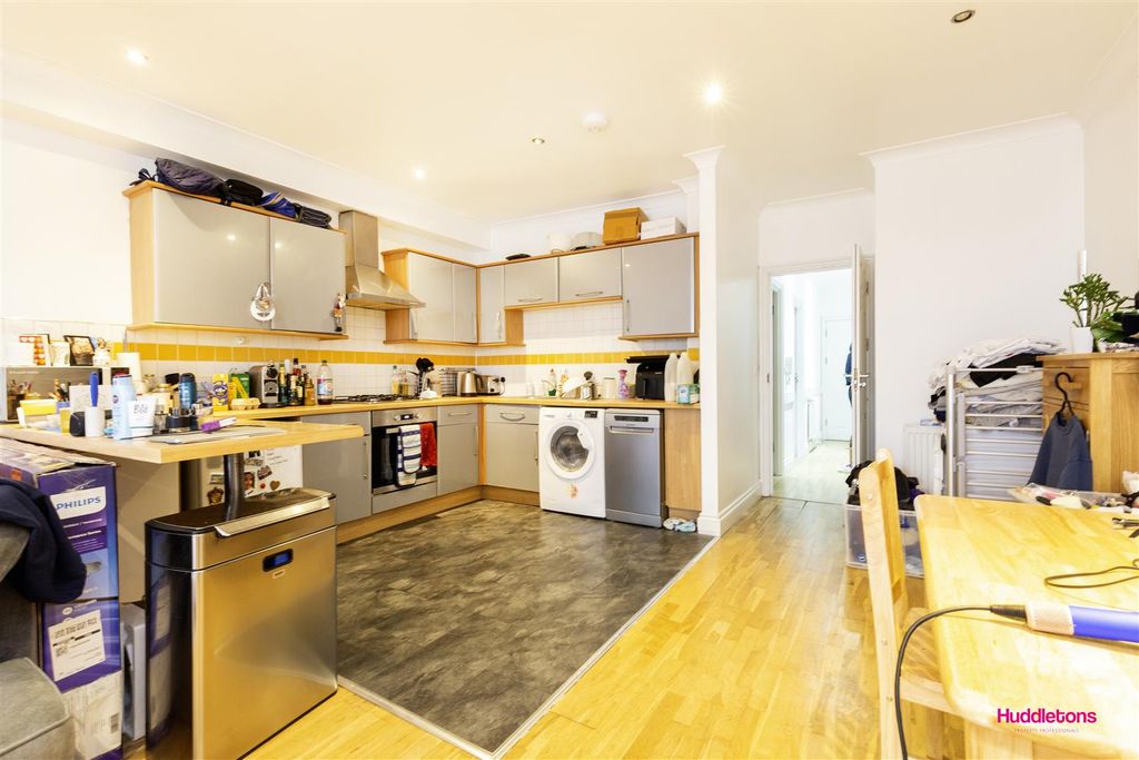 Property photo 3 of 12 11.Jpg