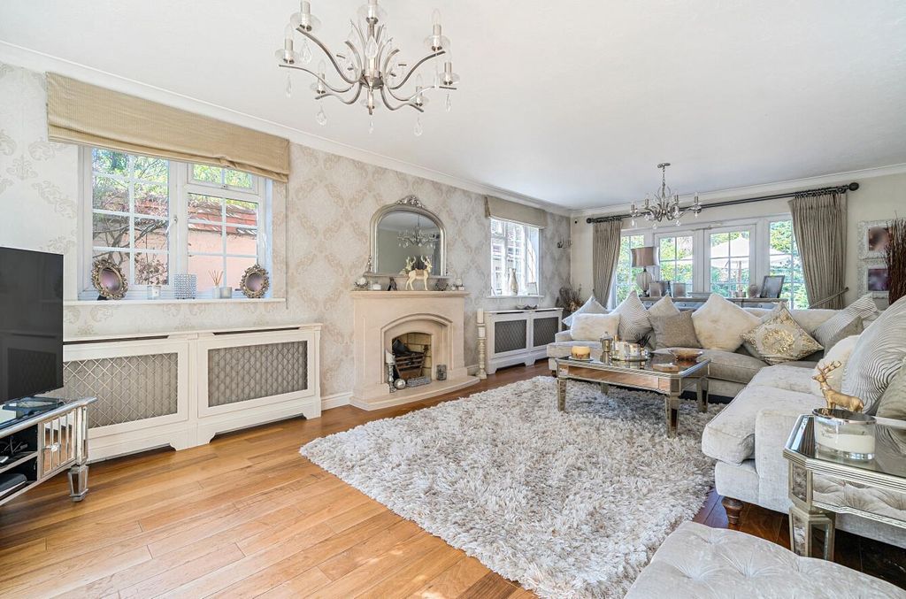 Property photo 2 of 45