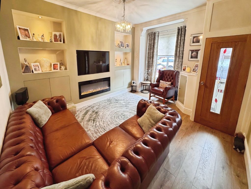 Property photo 2 of 13 Pbox-Img.Jpg