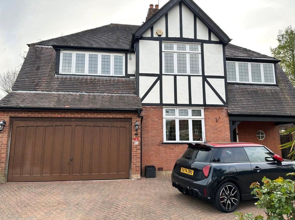 Property photo 1 of 7 External