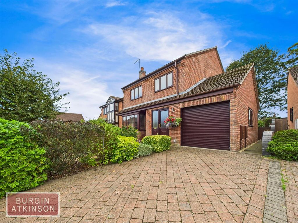 Property photo 1 of 33 Cam01619G0-Pr0159-Still038.Jpg