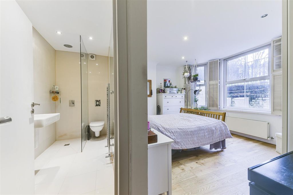 Property photo 2 of 17 Lgf 58 Shirland Road-2.Jpg