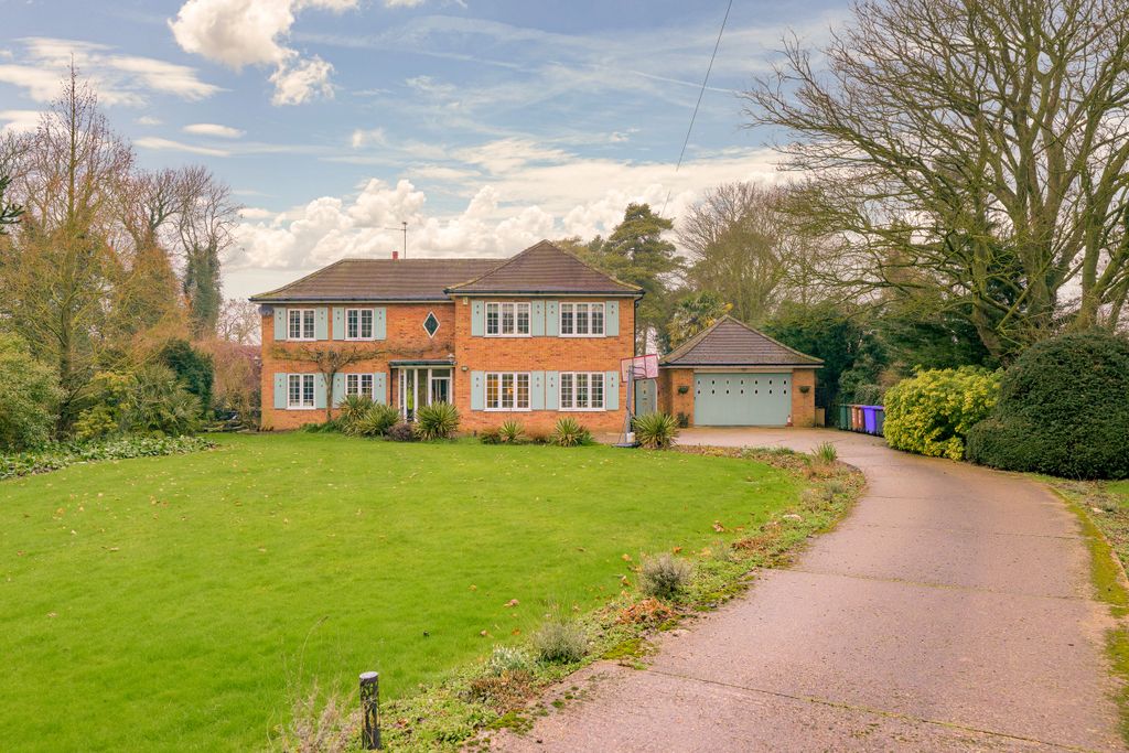 Property photo 1 of 36