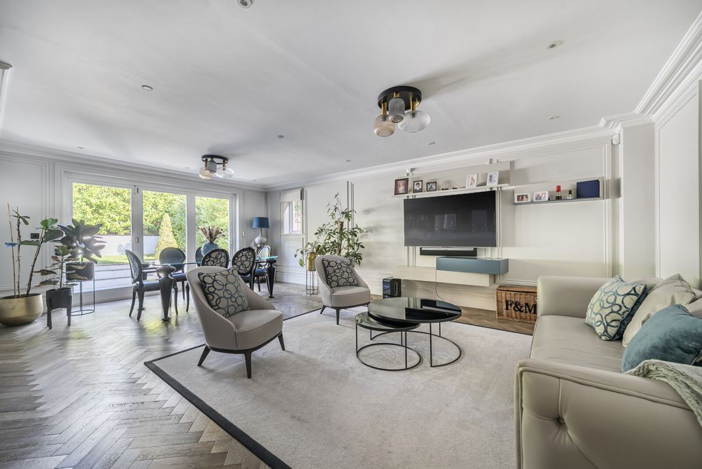 Property photo 3 of 24 1350377-20-68c014...