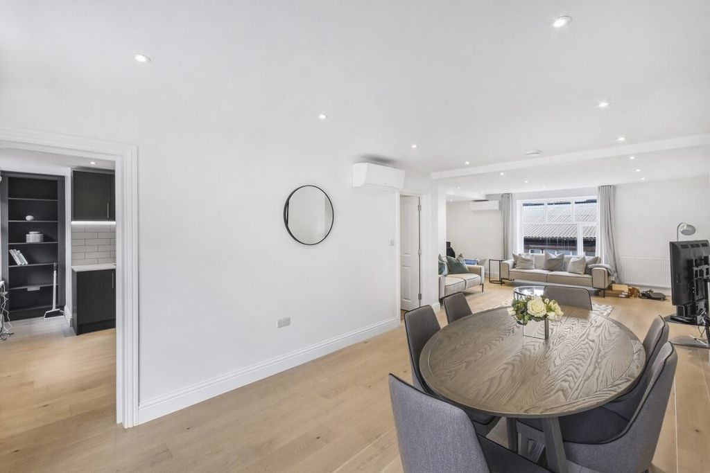 Property photo 3 of 13 Dsc_2980_High