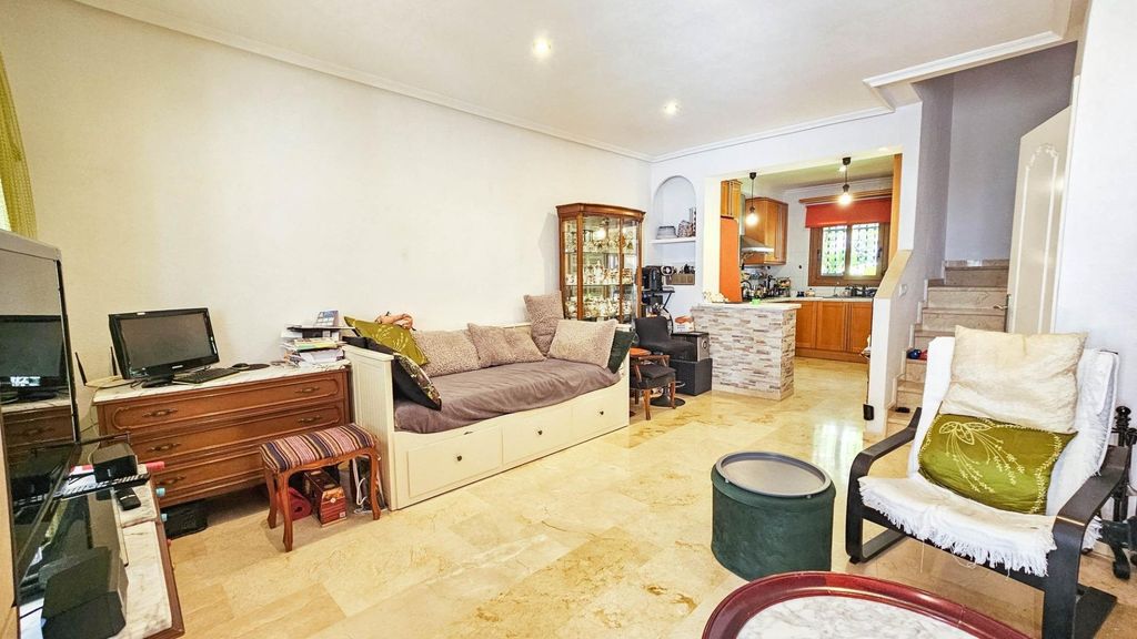 Property photo 3 of 23
