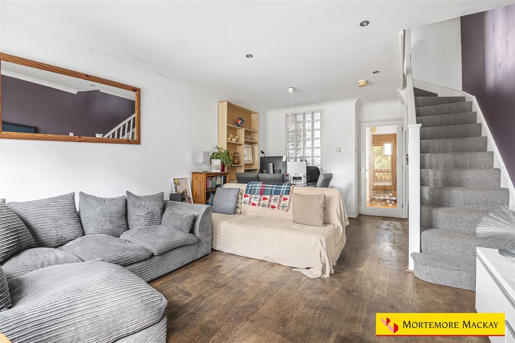 Property photo 3 of 24 11_63096_Watermarked.Jpg