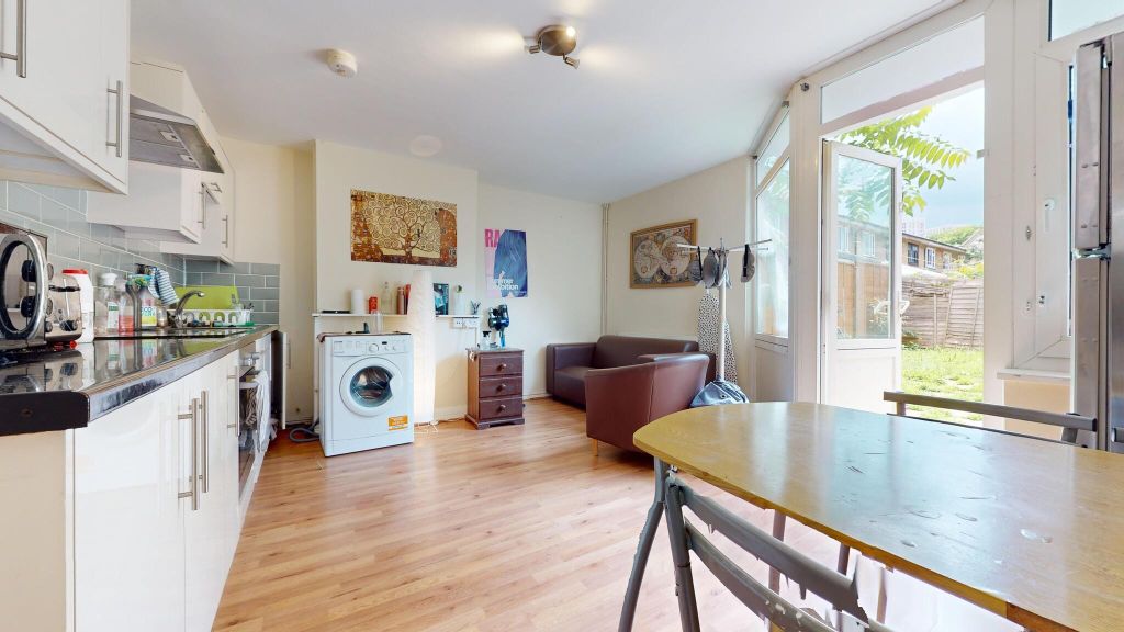 Property photo 1 of 24