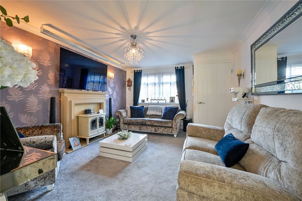 Property photo 2 of 17 Picture No. 15