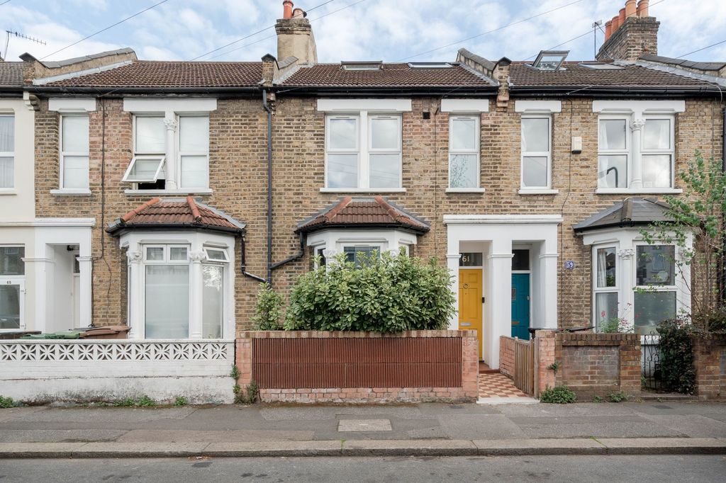 Property photo 2 of 65