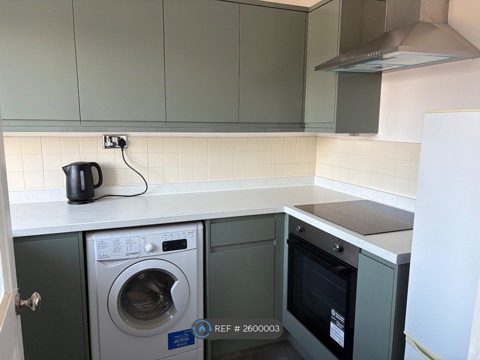 Property photo 3 of 13 Kitchen